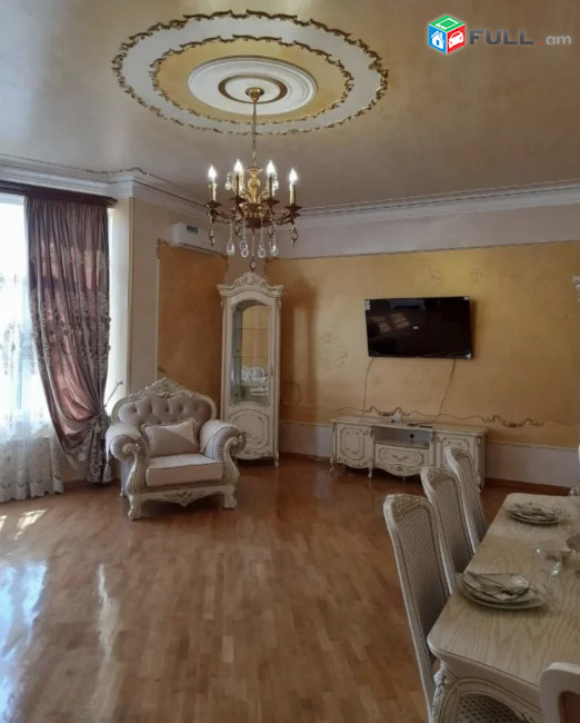 IN0504 Երկու հարկանի քարե տուն Անտառային փողոցում կենտրոնում, 279 ք.մ., 3+ սանհանգույց, մեծ հողամաս