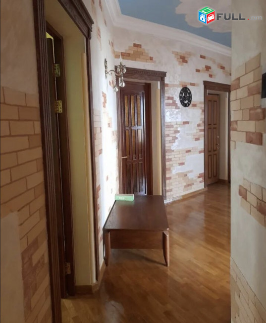 IN0504 Երկու հարկանի քարե տուն Անտառային փողոցում կենտրոնում, 279 ք.մ., 3+ սանհանգույց, մեծ հողամաս