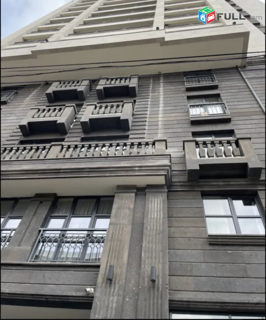 IN0528  Վարձով 2 սենյականոց բնակարան նորակառույց շենքում Եզնիկ Կողբացու փողոցում