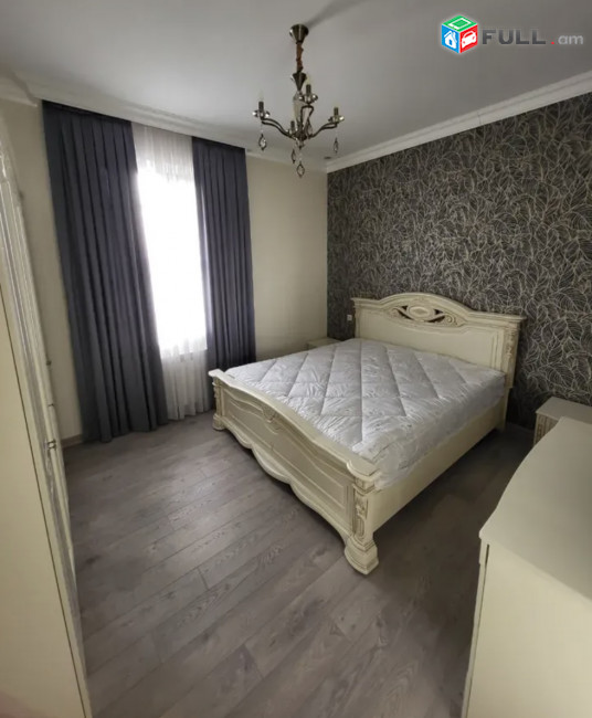 IN0575 Երեք հարկանի քարե տուն, Գ-1 թաղամաս Աջափնյակում, 290 ք.մ., 3+ սանհանգույց, կապիտալ վերանորոգված