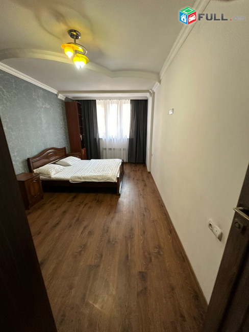 IN0588  Վարձով 3 սենյականոց բնակարան Սարյանի փողոցում