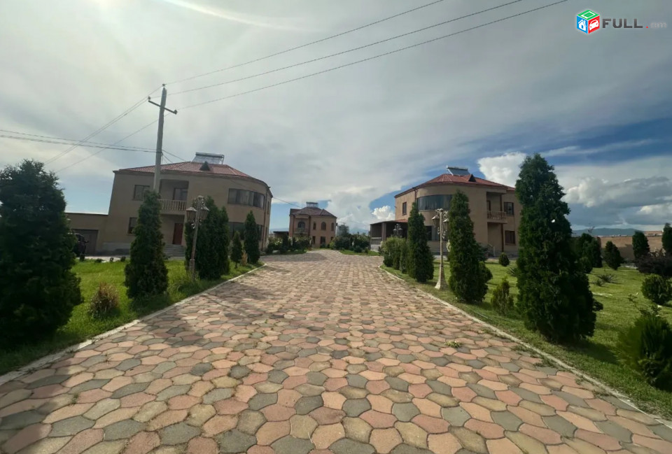 IN0595 Երկու հարկանի քարե տուն Սիլիկյանի 10-րդ փողոցում Աջափնյակում