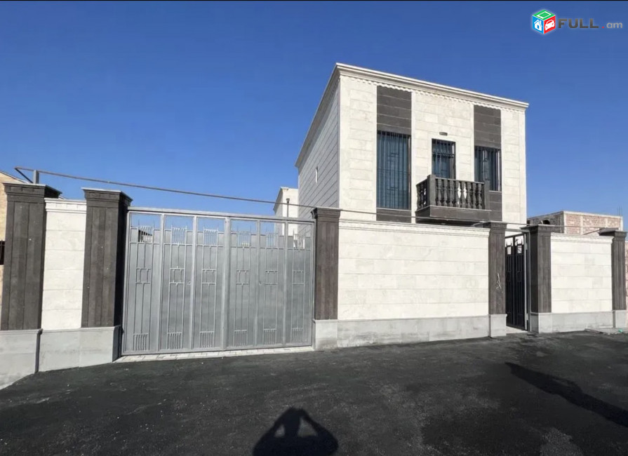IN0601 Երկու հարկանի քարե թաունհաուզ, Գ-1 թաղամաս Աջափնյակում