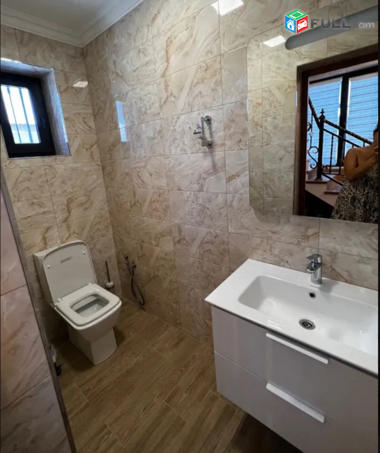 IN0601 Երկու հարկանի քարե թաունհաուզ, Գ-1 թաղամաս Աջափնյակում