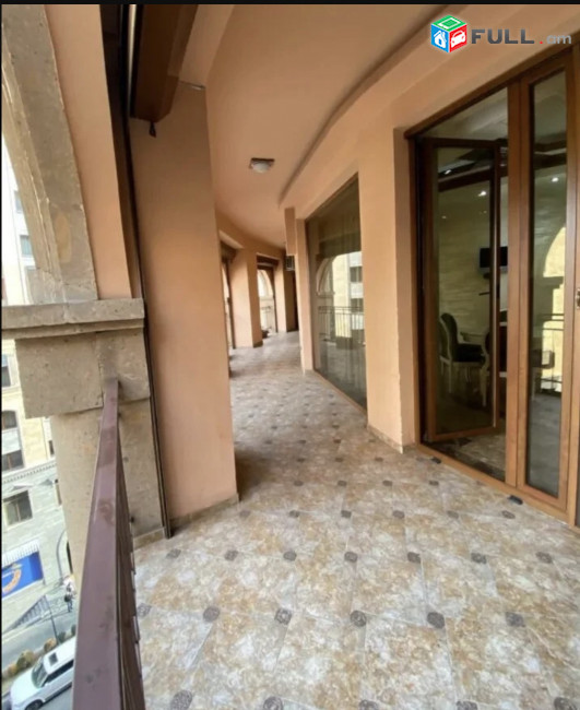 IN0495 Վարձով 4 սենյականոց բնակարան նորակառույց շենքում Ամիրյան փողոցում
