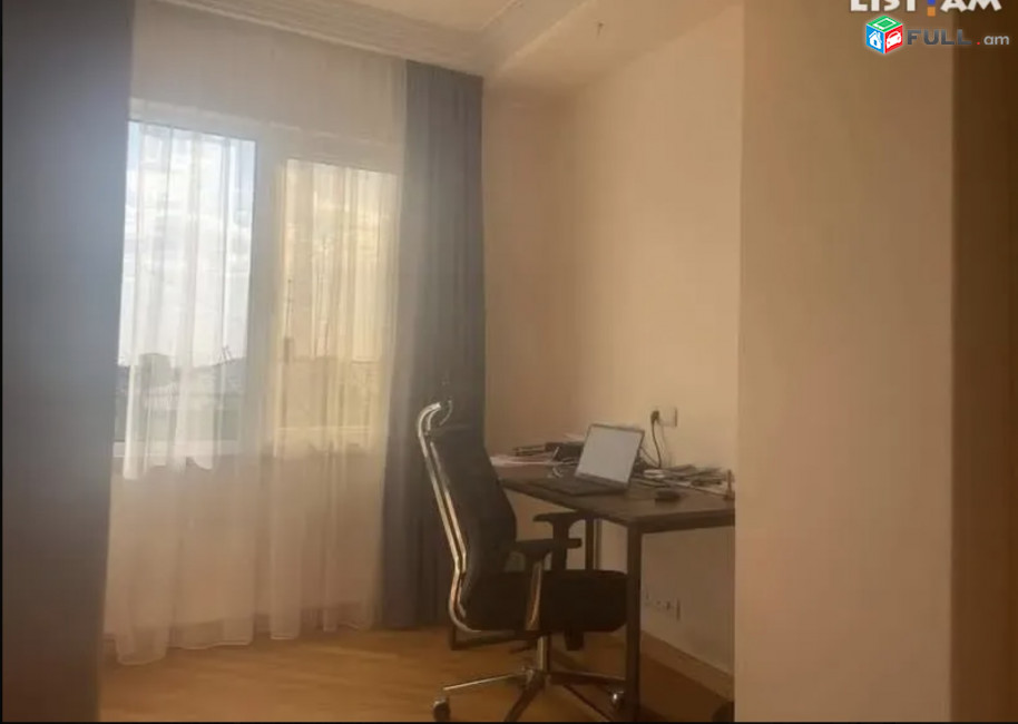 IN0614 Վարձով 5 սենյականոց բնակարան Կոմիտասի պողոտայում