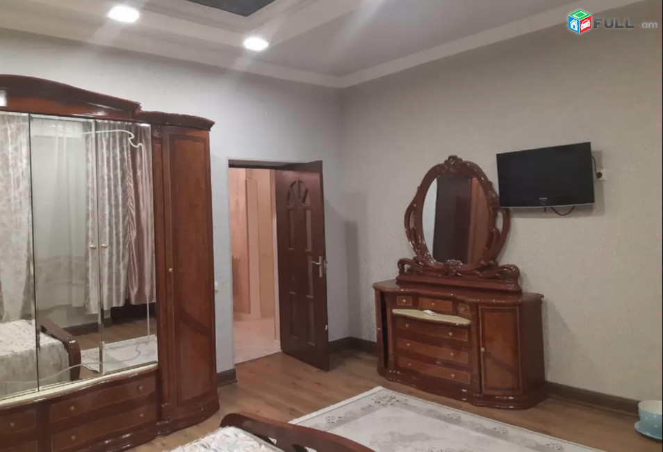 IN0616 Վարձով 4 սենյականոց բնակարան Թումանյան փողոցում