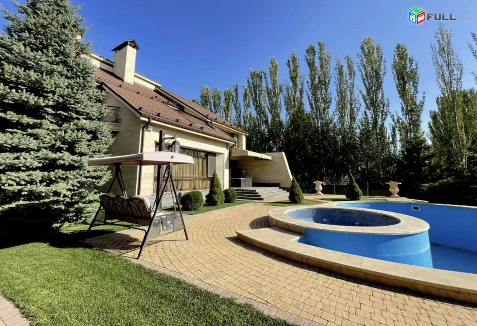 IN0623  Երեք հարկանի քարե տուն Ձորաղբյուրում, 600 քմ, 3+ սանհանգույց, մեծ հողամաս, կապիտալ վերանորոգված