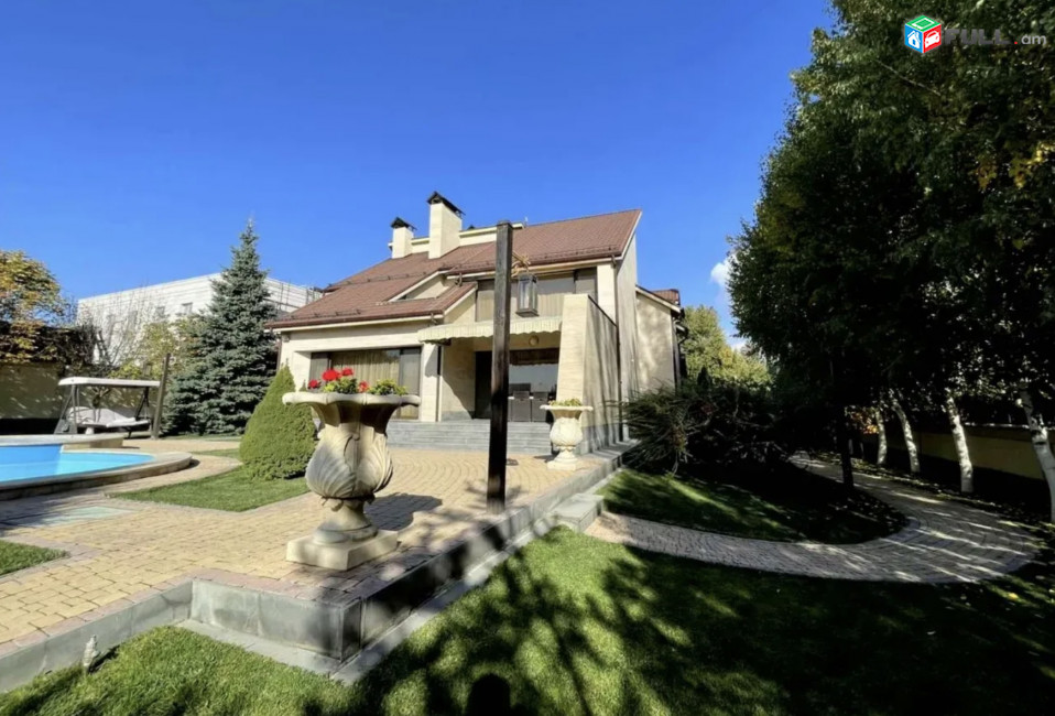IN0623  Երեք հարկանի քարե տուն Ձորաղբյուրում, 600 քմ, 3+ սանհանգույց, մեծ հողամաս, կապիտալ վերանորոգված