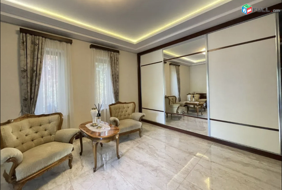 IN0623  Երեք հարկանի քարե տուն Ձորաղբյուրում, 600 քմ, 3+ սանհանգույց, մեծ հողամաս, կապիտալ վերանորոգված