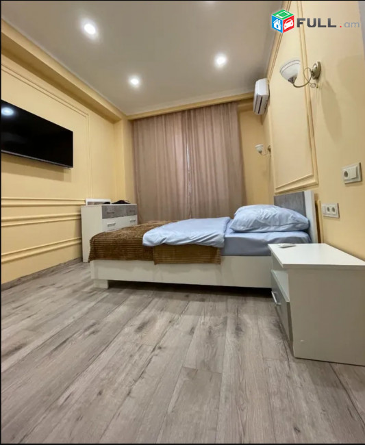 IN0637 Վարձով 3 սենյականոց բնակարան նորակառույց շենքում Ամիրյան փողոցում