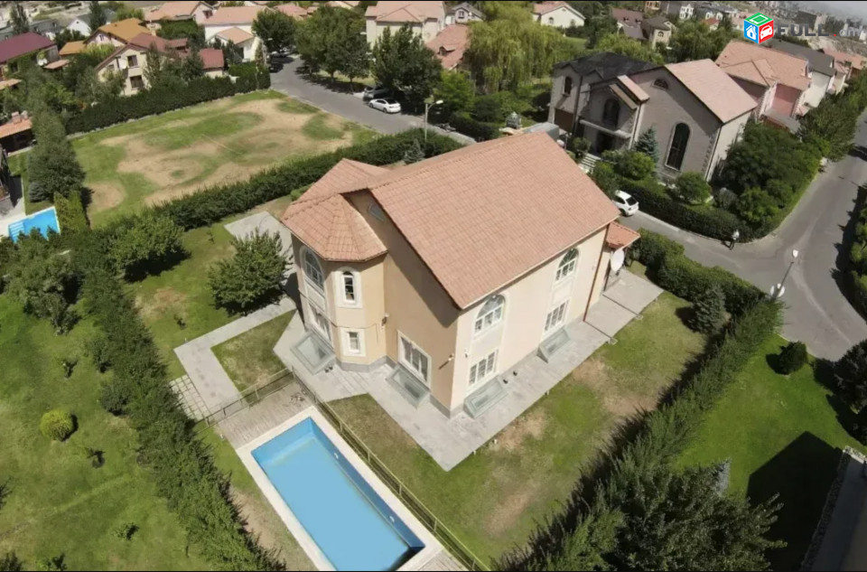 IN0661  Երեք հարկանի քարե տուն, Վահագնի Թաղամաս Աջափնյակում, 440 ք.մ., 3+ սանհանգույց