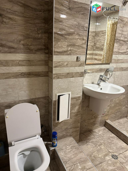 3 ՍԵՆՅԱԿԱՆՈՑ ՎԱՐՁՈՎ ԲՆԱԿԱՐԱՆ ԿԵՆՏՐՈՆՈՒՄ