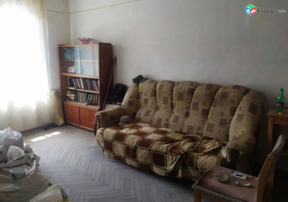 1 սենյականոց բնակարան Շիրակի փողոցում, 30 ք.մ., 1/4 հարկ