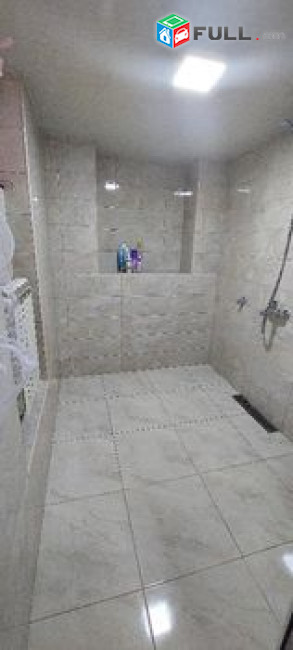 Մեկ հարկանի քարե տուն Բագրատունհաց փողոցում Շենգավիթում 100 քմ. Կապիտալ վերանորոգված