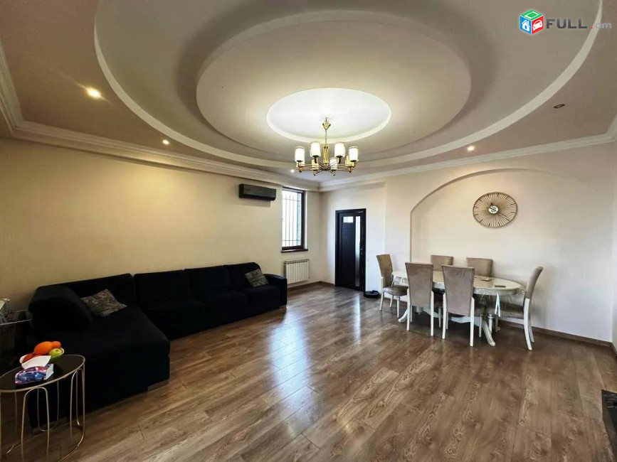 4 սենյականոց բնակարան նորակառույց շենքում Վիկտոր Համբարձումյան փողոցում