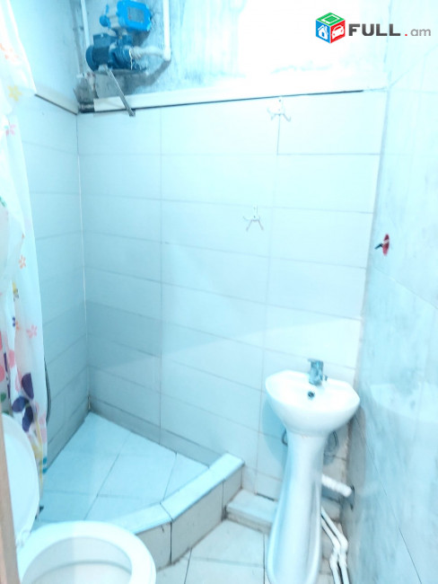 1-комн. квартира на ул. Нансена, 20 кв.м., высокие потолки, 1/12 этаж, евроремонт