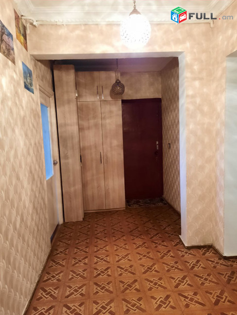Վաճառվում է Բնակարան Ք.Աբովյանում 