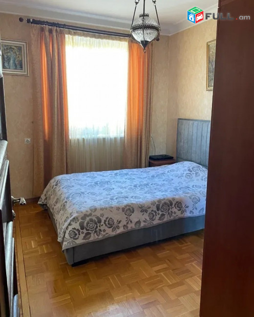 ZD4-05    4 սենյականոց բնակարան Դավիթ Անհաղթի փողոցում