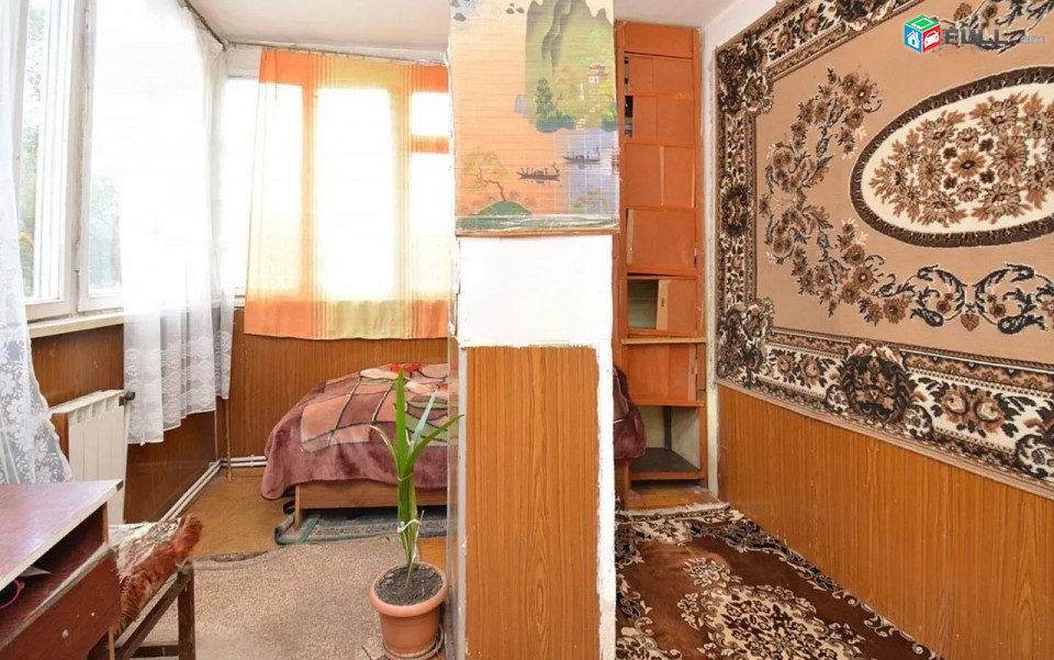 XS2-42 Վաճառվում է 2 սենյականոց բնակարան Աջափնյակում