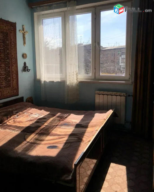 XS2-42 Վաճառվում է 2 սենյականոց բնակարան Աջափնյակում