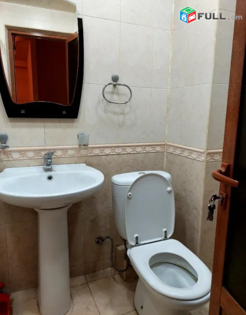 XS1-40 Վաճառվում է 1-2 սենյակ դարձրած Չեխով փողոցում