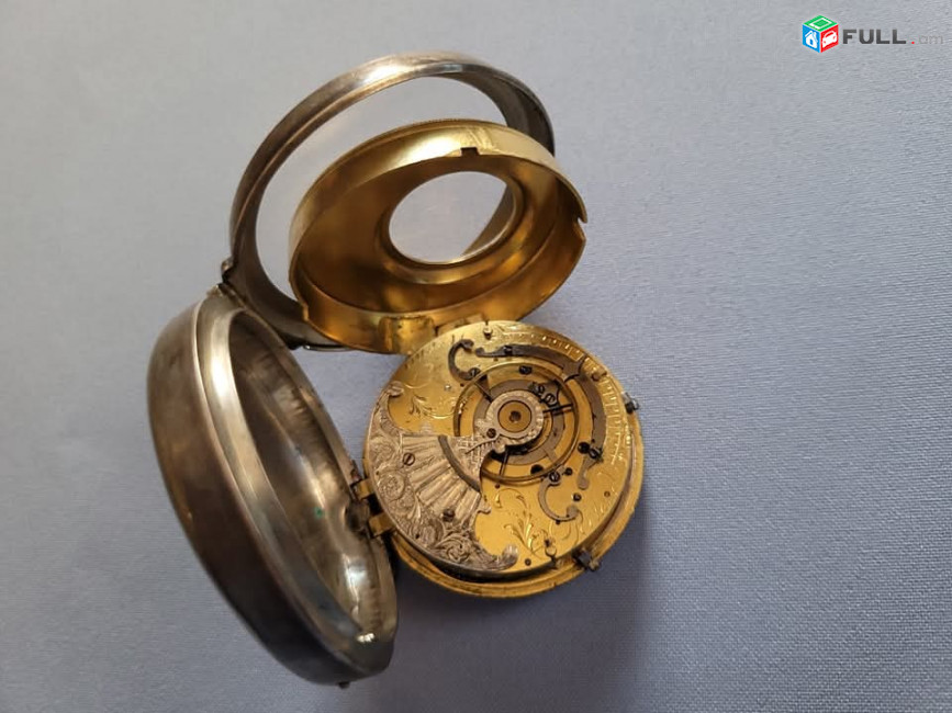 Серебряные карманные часы