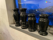 Գրանիտե ծաղկամաններ