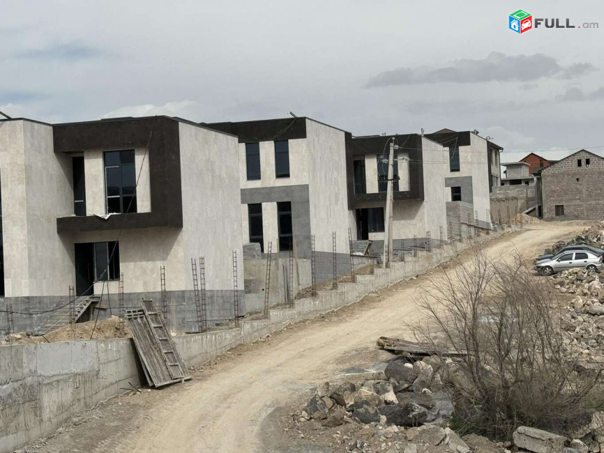 Երկու հարկանի տուն, Գ-1 թաղամաս Աջափնյակում, 125 քմ, 3+ սանհանգույց