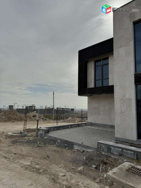 Երկու հարկանի տուն, Գ-1 թաղամաս Աջափնյակում, 125 քմ, 3+ սանհանգույց