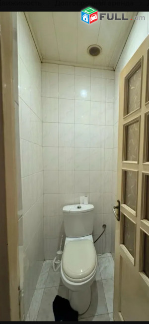 Մեկ հարկանի քարե տուն ,չորս սենյակ