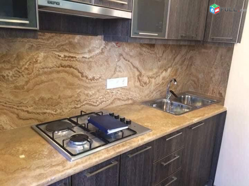 Տրավերտինից ստալեշնիցաներ սեղանածածկ