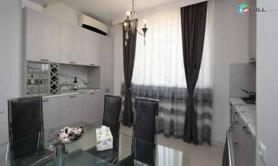 A0001-149/ 3 սենյականոց բնակարան Եզնիկ Կողբացի փողոցում