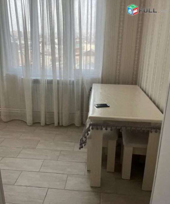 A0008-10/ Վարձով 3 սենյականոց բնակարան Էրեբունիում