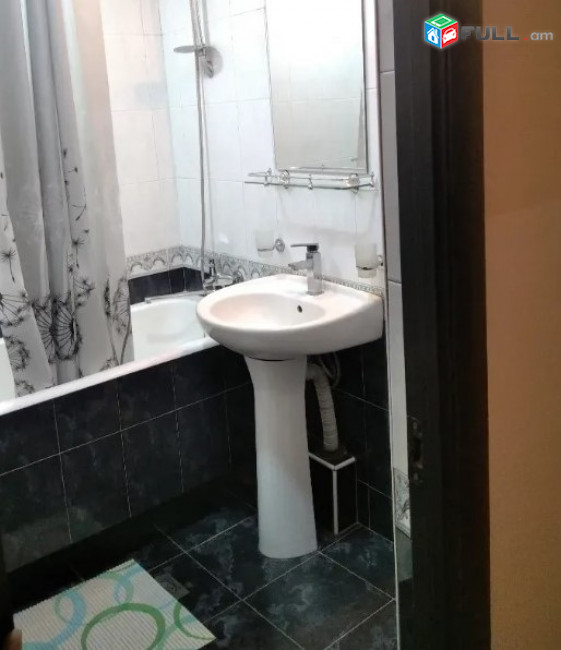 N0002-122 3 սենյականոց բնակարան Տիգրան Մեծի պողոտայում, 78 քմ, 3/5 հարկ, 2 սանհանգույց, եվրովերանորոգված