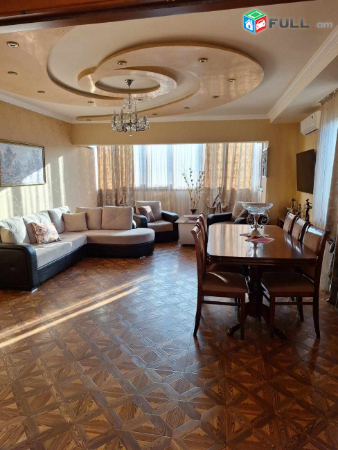 3 սենյականոց բնակարան Արամ Խաչատրյանի փողոցում, 92 քմ, 10/13 հարկ, 2 սանհանգույց