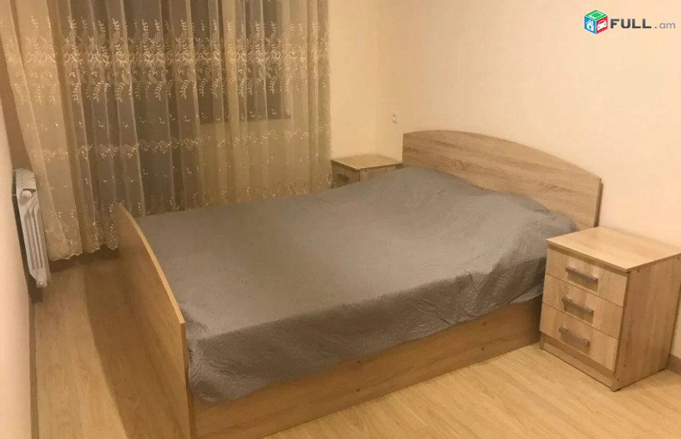 Վարձով է տրվում բնակարան Ադոնցի Փողոցում