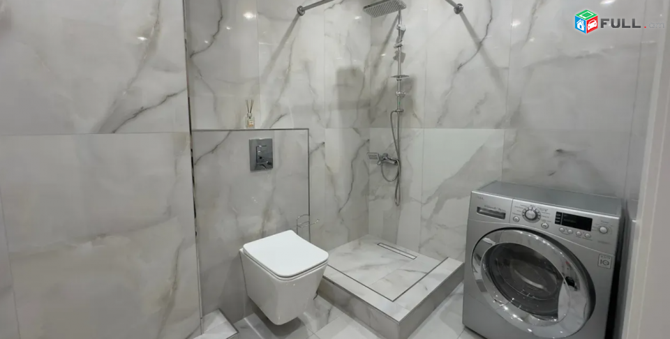 Վաճառվում է բնակարան կենտրոնում 