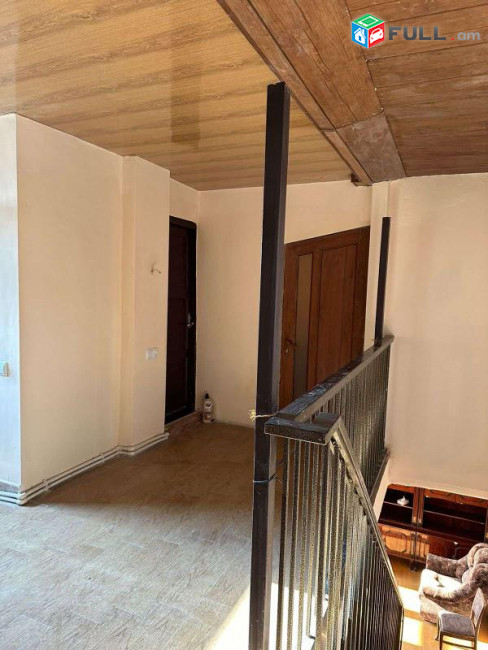 Վարձով է տրվում բնակարան Կորյունի փողոց