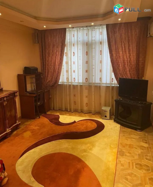 Վարձով է տրվում բնակարան Քաջազնունու փողոցում