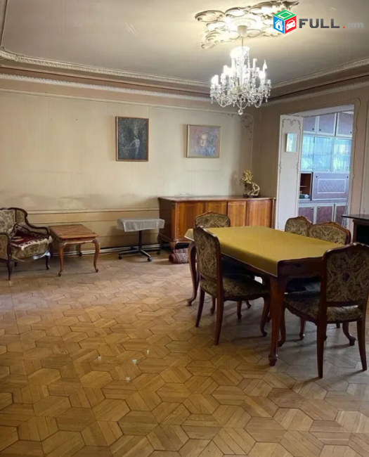 3 սենյականոց բնակարան Օրբելի եղբայրների փողոցում