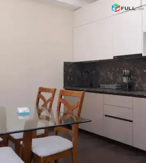 3 սենյականոց բնակարան նորակառույց շենքում Ամիրյան փողոցում
