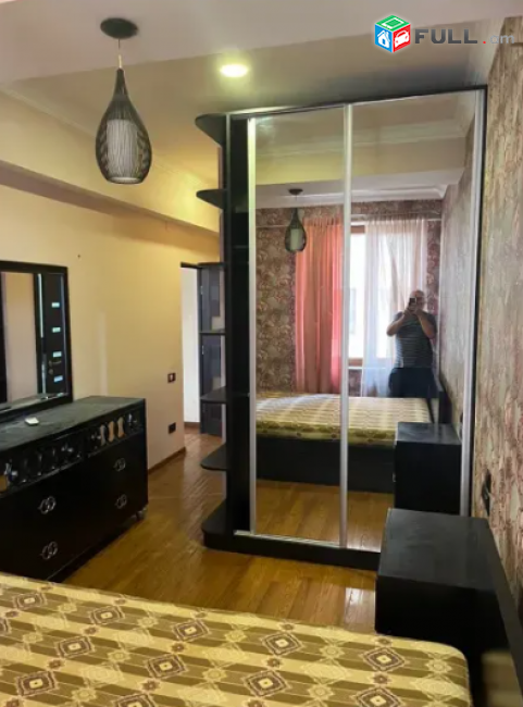 3 սենյականոց բնակարան նորակառույց շենքում Մաշտոցի պողոտայում, 108 քմ