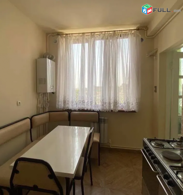 2 սենյականոց բնակարան Պարոնյան փողոցում