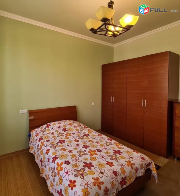 4 սենյականոց բնակարան նորակառույց շենքում