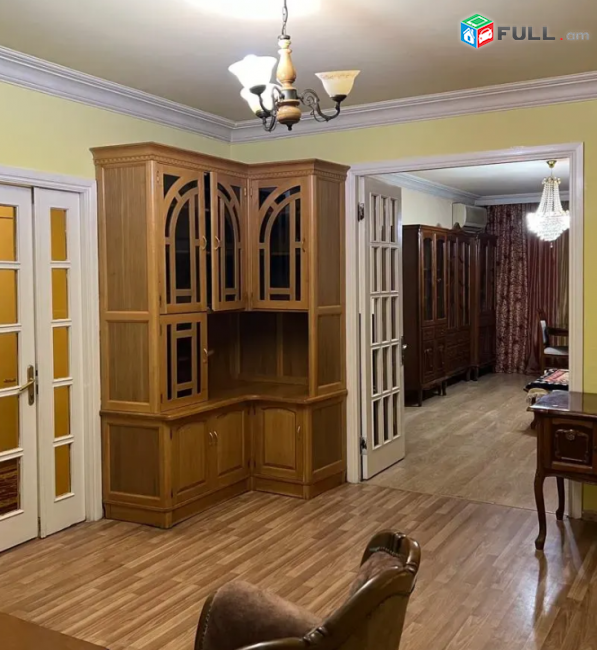 4 սենյականոց բնակարան Թումանյան փողոցում