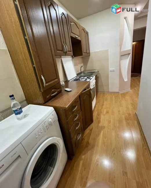 բնակարան Տիգրան Մեծի պողոտայում, 42 քմ, 8/14 հարկ