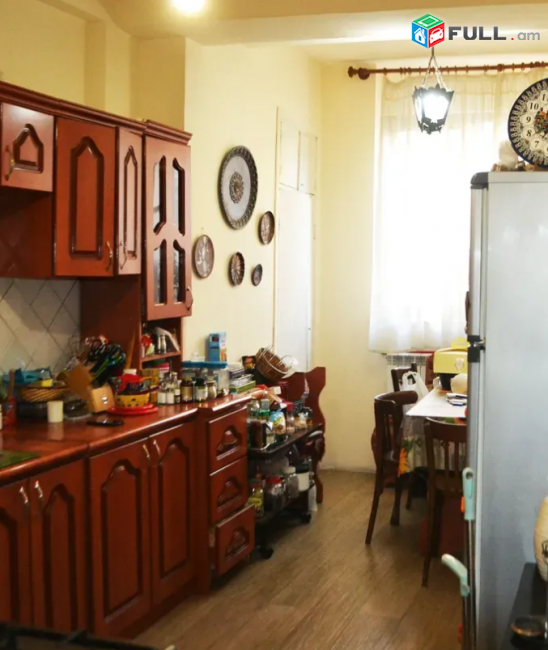բնակարան Ամիրյան փողոցում, 83 քմ, 6/11 հարկ