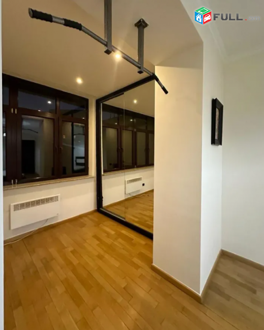 Մաշտոցի պողոտա, 4/3 հարկ, 90 քմ կապիտալ վերանորոգում 