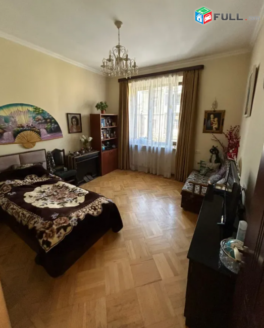 Թումանյան Փարպեցի խաչմերուկ, 4/3 հարկ, 120 քմ, կապիտալ վերանորոգված